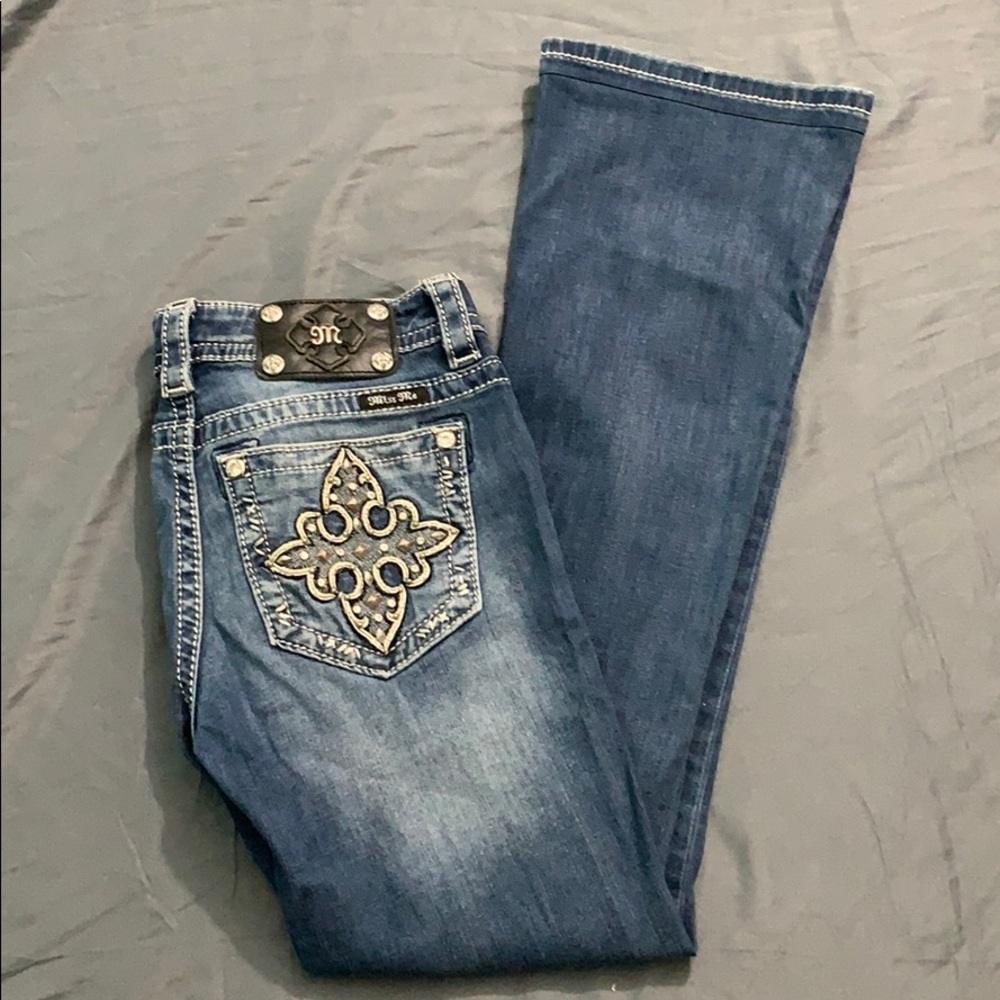 Miss Me Jeans Size 27 (lightly worn)